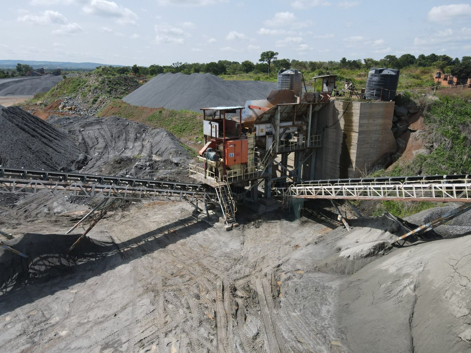Crusher & Conveyors