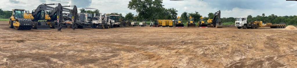 Equipment lineup prepared for route rehabilitation works in Togo